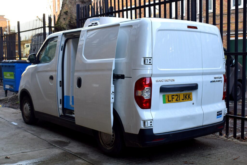 Maxus ED3 electric refrigerated van loading